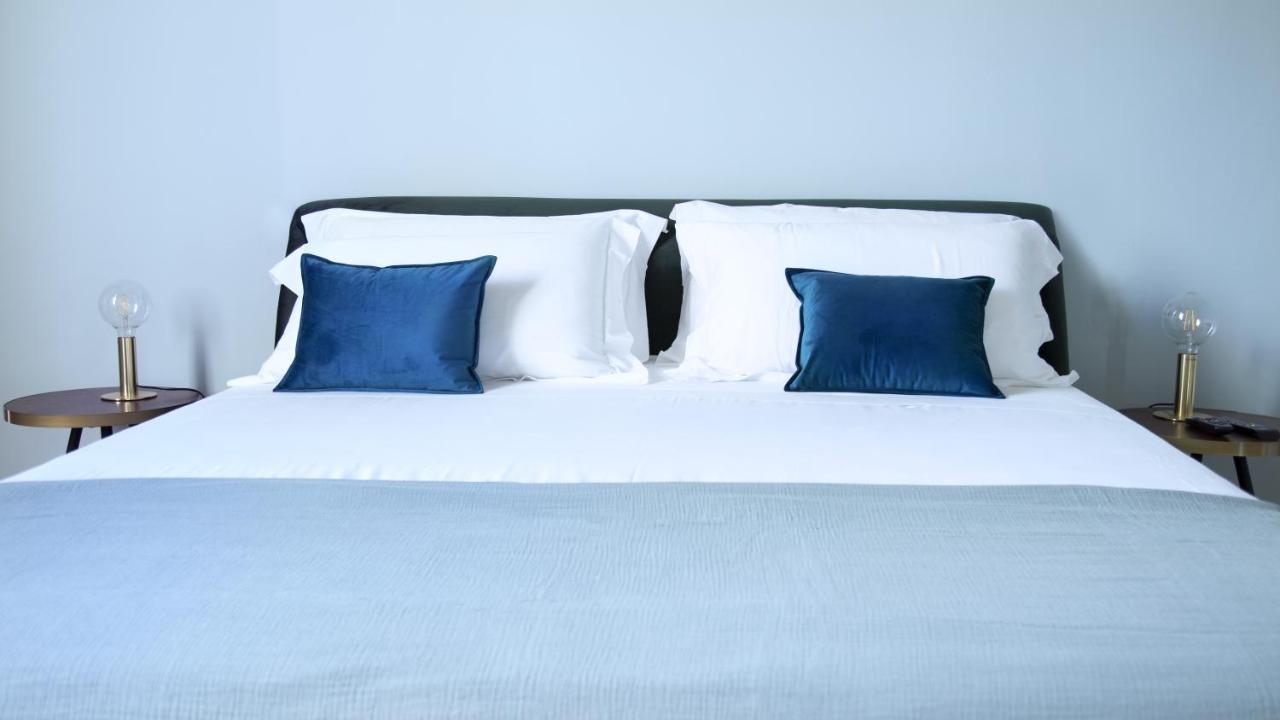 Palazzo Francesco Grassi Bed & Breakfast Aradeo ภายนอก รูปภาพ