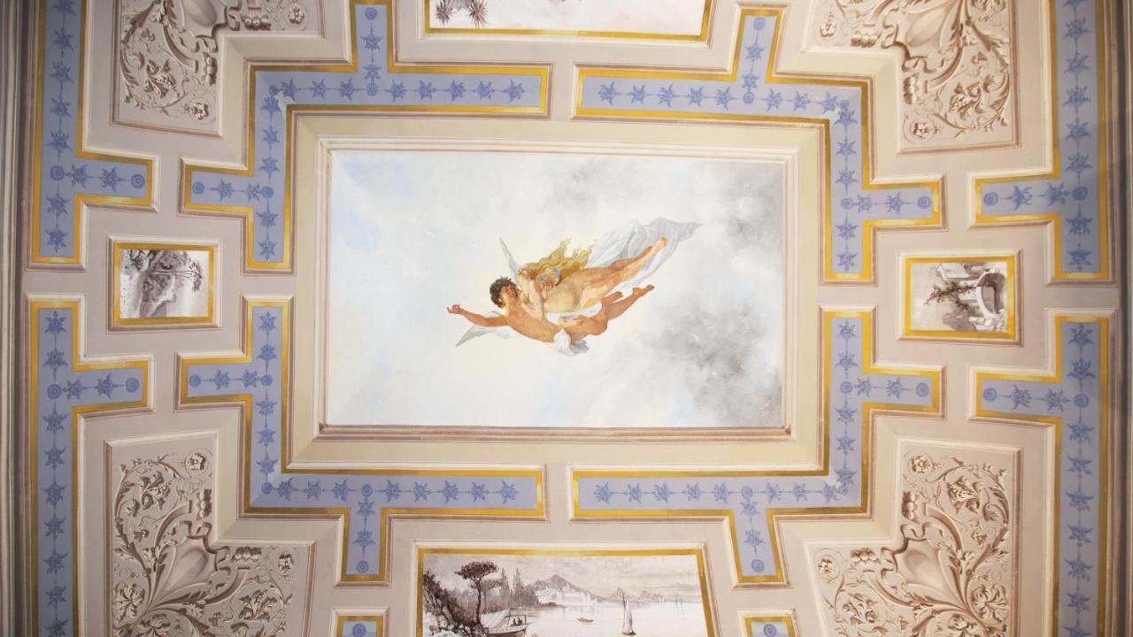 Palazzo Francesco Grassi Bed & Breakfast Aradeo ภายนอก รูปภาพ