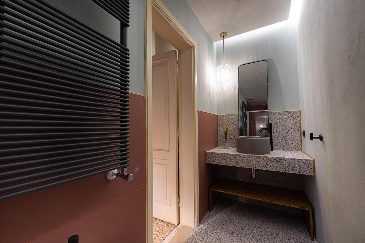 Palazzo Francesco Grassi Bed & Breakfast Aradeo ภายนอก รูปภาพ