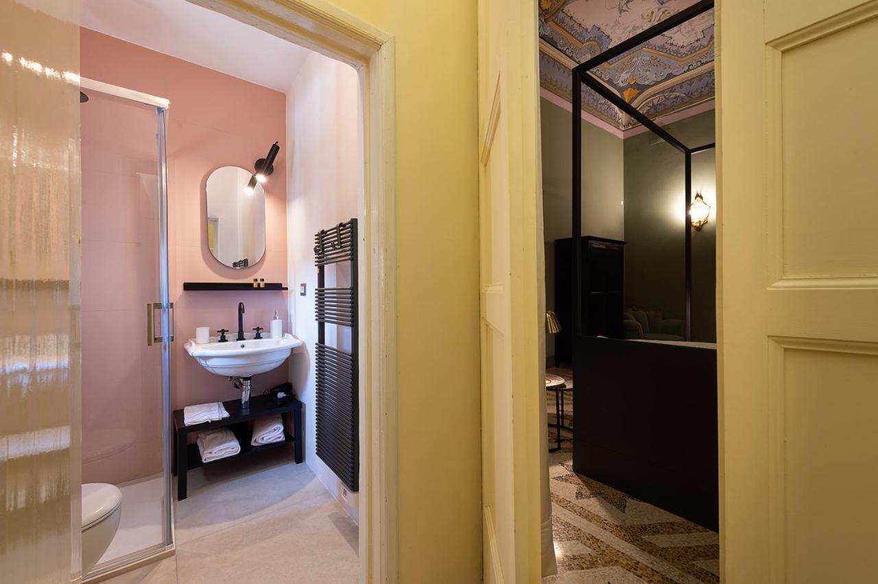 Palazzo Francesco Grassi Bed & Breakfast Aradeo ภายนอก รูปภาพ