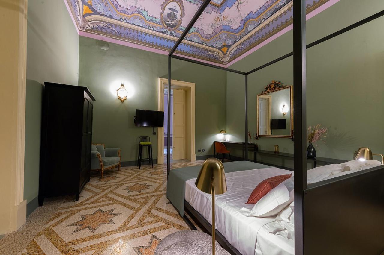 Palazzo Francesco Grassi Bed & Breakfast Aradeo ภายนอก รูปภาพ